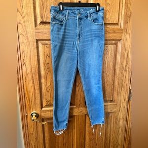OLD NAVY Extra High-Rise Rockstar Super Skinny Size 12